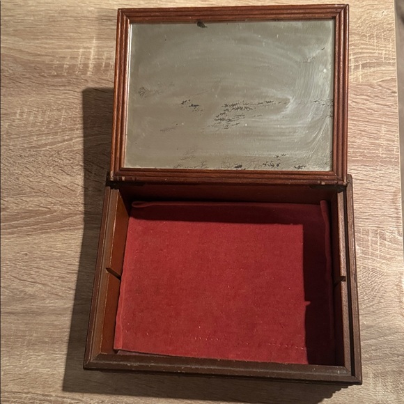 Vintage 1950's Jewelry Vanity Box - Picture 3 of 4